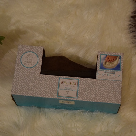[Waverly] Memory Foam Slipper Brown Size Med New - Picture 5 of 5
